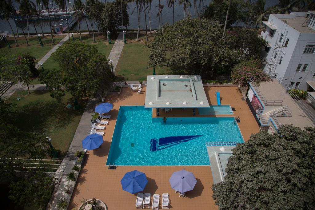 Beach Luxury Hotel Karachi Eksteriør bilde