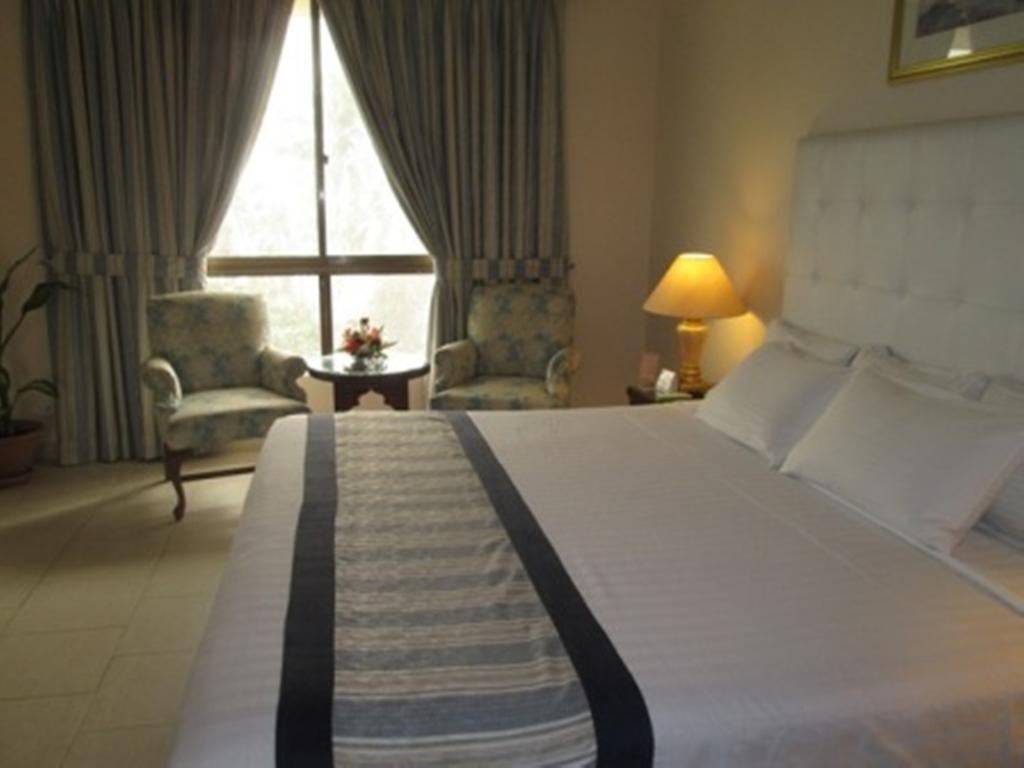 Beach Luxury Hotel Karachi Eksteriør bilde