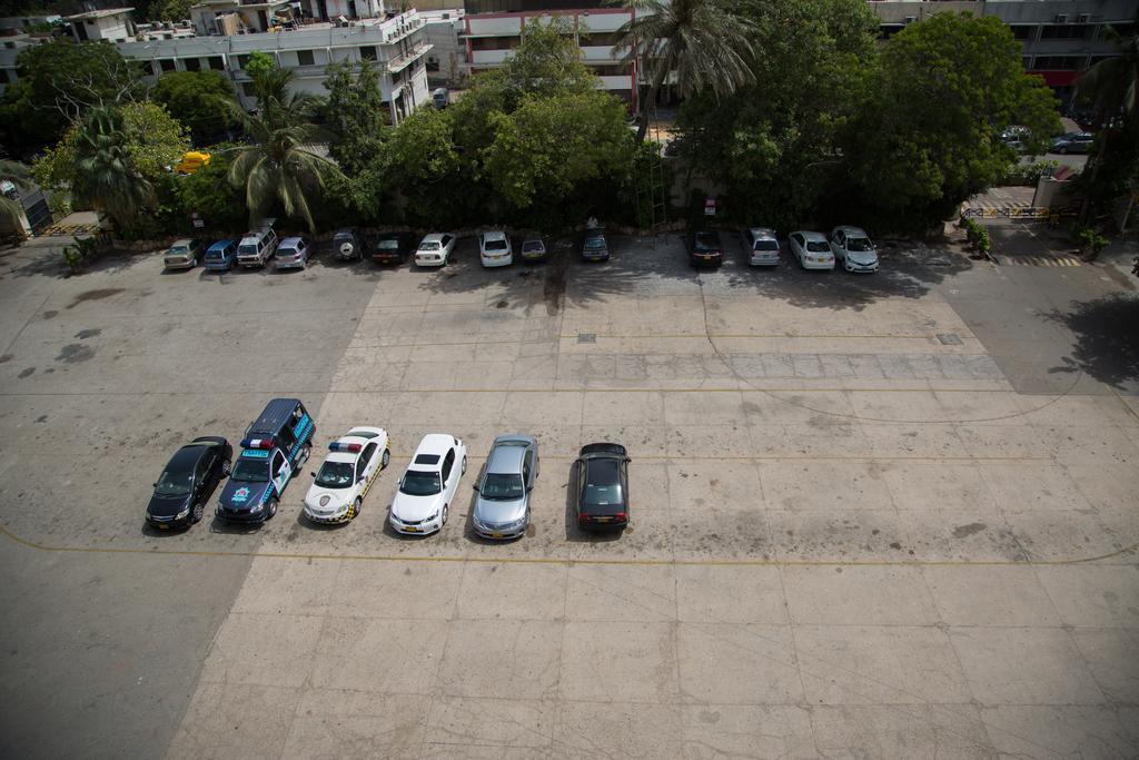 Beach Luxury Hotel Karachi Eksteriør bilde