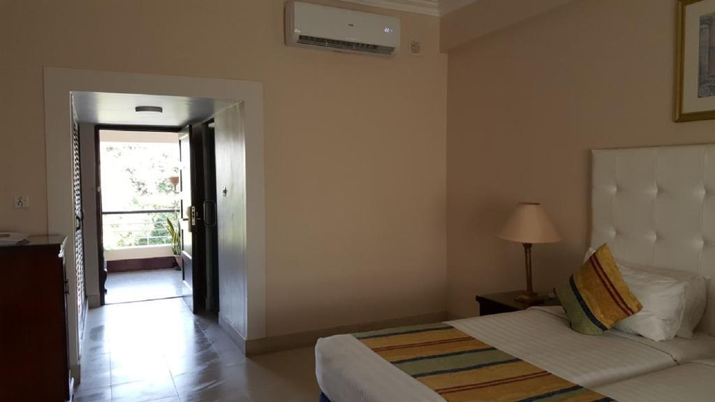 Beach Luxury Hotel Karachi Eksteriør bilde