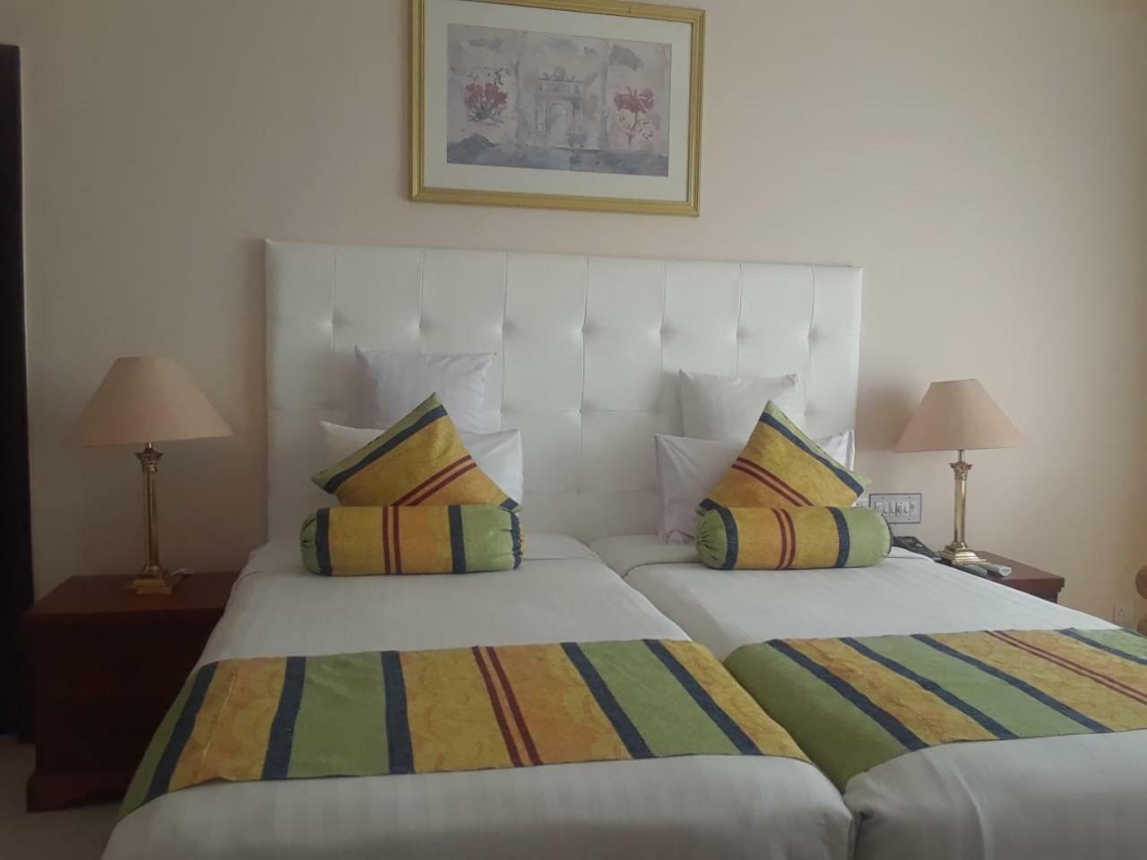 Beach Luxury Hotel Karachi Eksteriør bilde